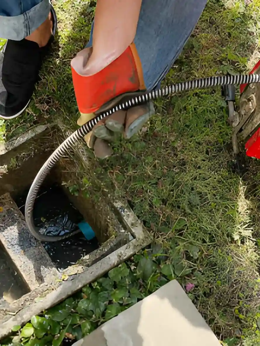 Plumbing service image