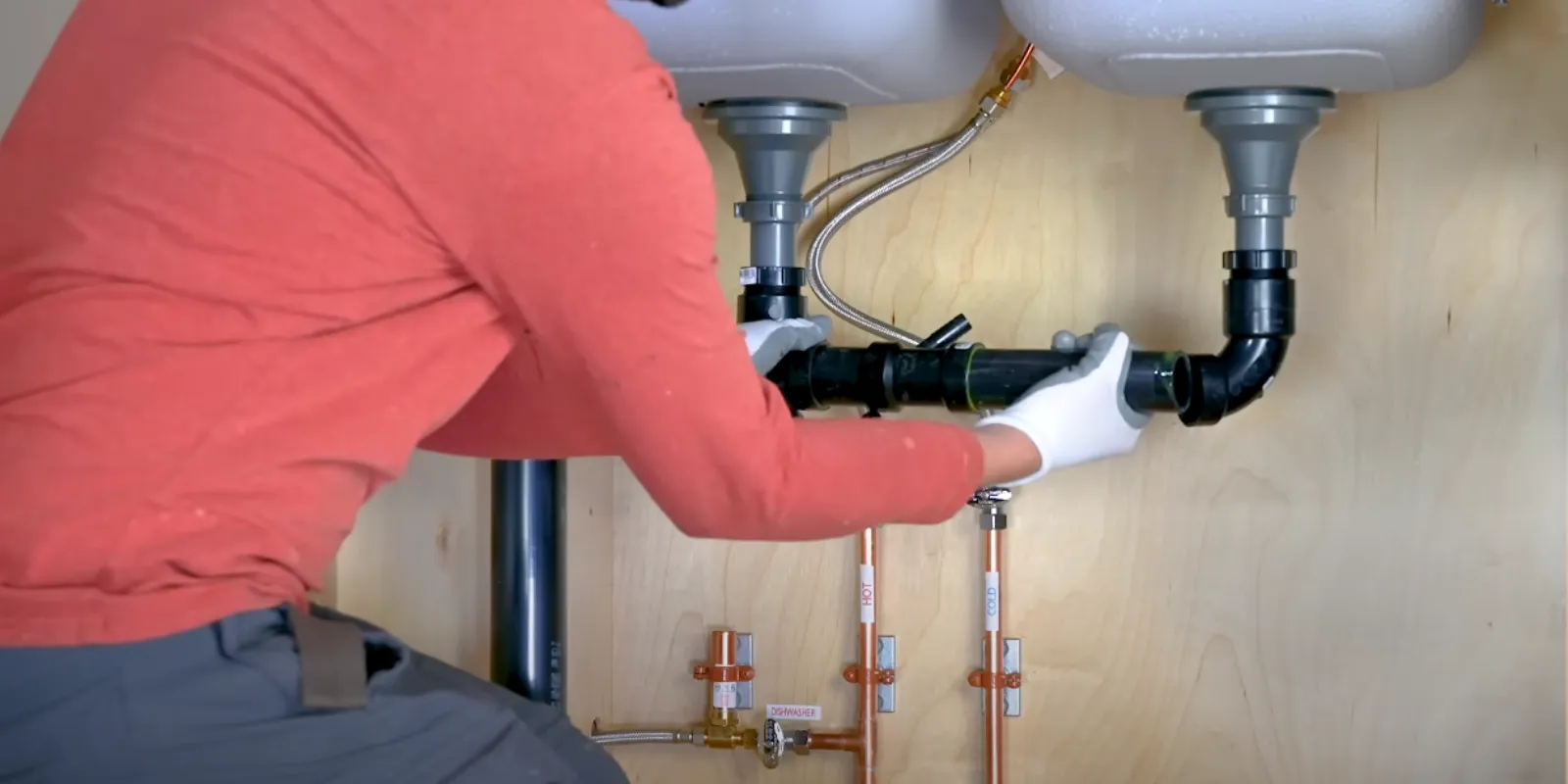 Plumbing services in Socorro, TX