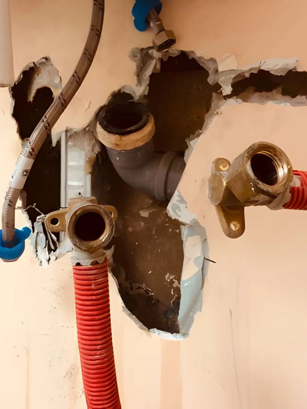 Plumbing service in Ysleta, TX